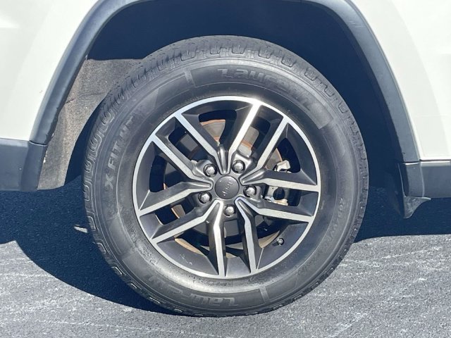 Used 2020 Jeep Grand Cherokee Limited w/ Luxury Group II RWD image 9