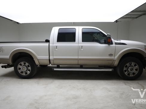 Used 2012 Ford F250 King Ranch w/ King Ranch w/Chrome Pkg AWD/4WD image 6