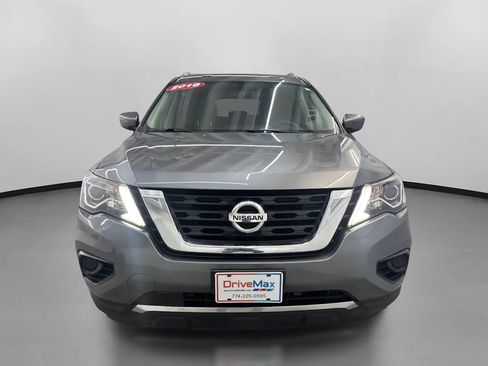 Used 2019 Nissan Pathfinder S AWD/4WD image 2