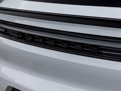 Certified 2024 Porsche Cayenne Turbo GT image 19