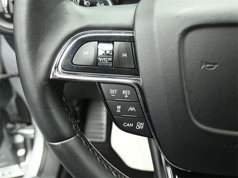 Certified 2023 Lincoln Nautilus Reserve w/ Equipment Group 202A image 12