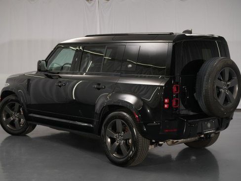 Used 2023 Land Rover Defender 110 X-Dynamic SE AWD/4WD image 21