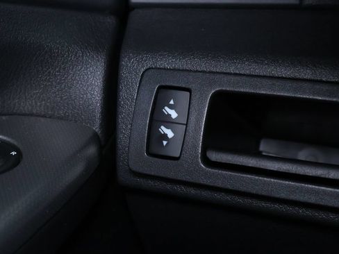 Used 2010 Jeep Grand Cherokee Laredo w/ Popular Equipment Group AWD/4WD image 24