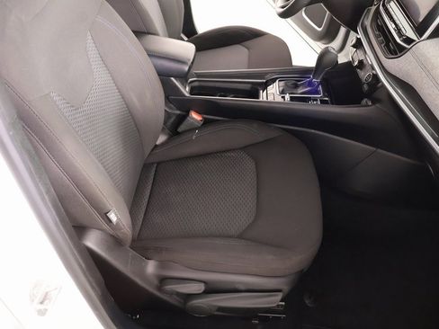 Used 2025 Jeep Compass Sport image 12