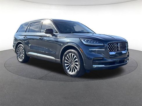 Used 2022 Lincoln Aviator Reserve w/ Equipment Group 201A image 7