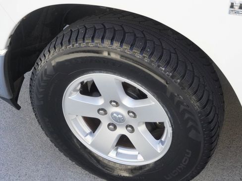 Used 2012 RAM 1500 Classic SLT w/ Luxury Group image 40