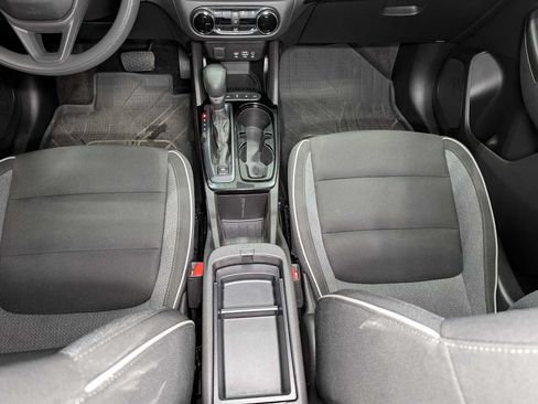 Used 2021 Chevrolet TrailBlazer LT w/ Convenience Package AWD/4WD image 19