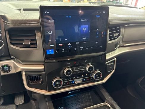 Used 2024 Ford Expedition XLT RWD image 25