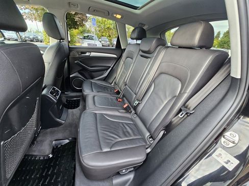 Used 2017 Audi Q5 2.0T Premium Plus w/ Technology Package image 12