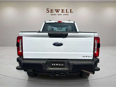 New 2025 Ford F250 XL w/ 360-Degree Camera Package image 4