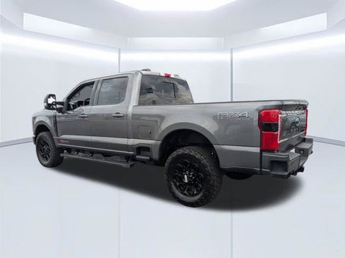 Used 2025 Ford F250 Lariat w/ Lariat Ultimate Package AWD/4WD image 6