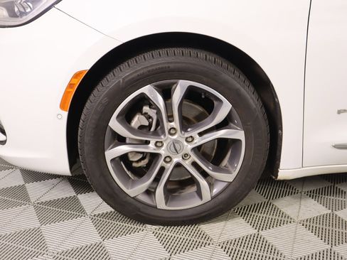 Used 2021 Chrysler Pacifica Pinnacle image 21