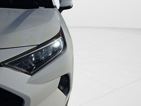 Used 2020 Toyota RAV4 XLE FWD image 25
