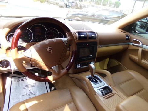 Used 2005 Porsche Cayenne S image 7
