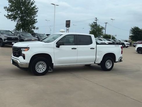 Used 2023 Chevrolet Silverado 1500 W/T w/ WT Value Package AWD/4WD image 5