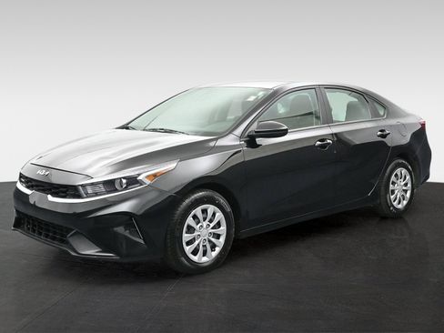 Used 2024 Kia Forte LX FWD image 8