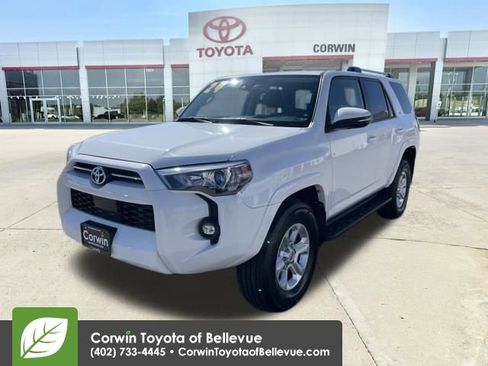 Used 2024 Toyota 4Runner SR5 Premium image 7