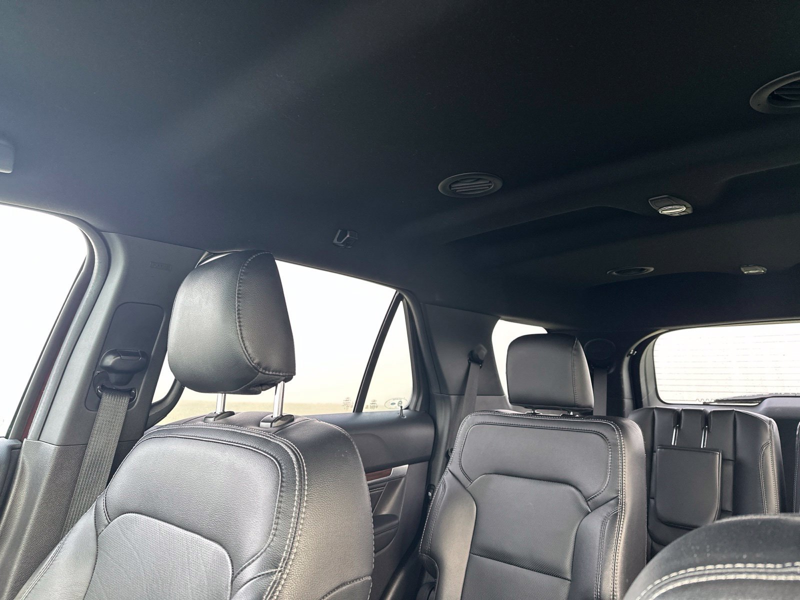 Used 2019 Ford Explorer Limited w/ Ford Safe & Smart Package AWD/4WD image 6