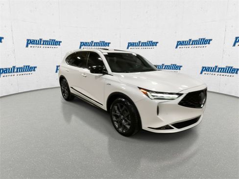 Used 2022 Acura MDX A-Spec image 2