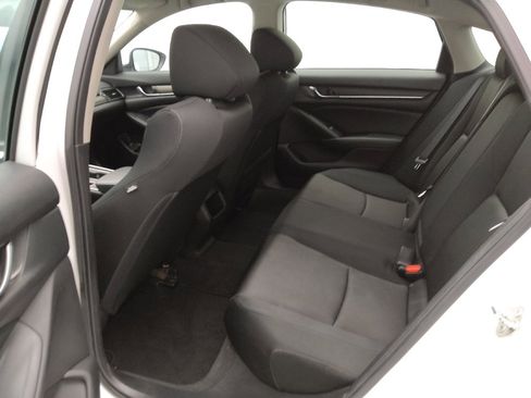 Used 2018 Honda Accord LX image 18