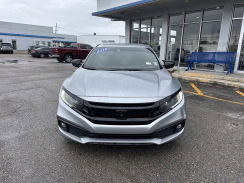 Used 2019 Honda Civic Sport image 2