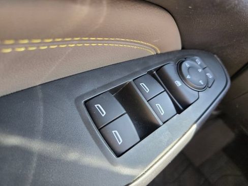 Used 2024 Chevrolet Trax ACTIV w/ Sunroof Package FWD image 33