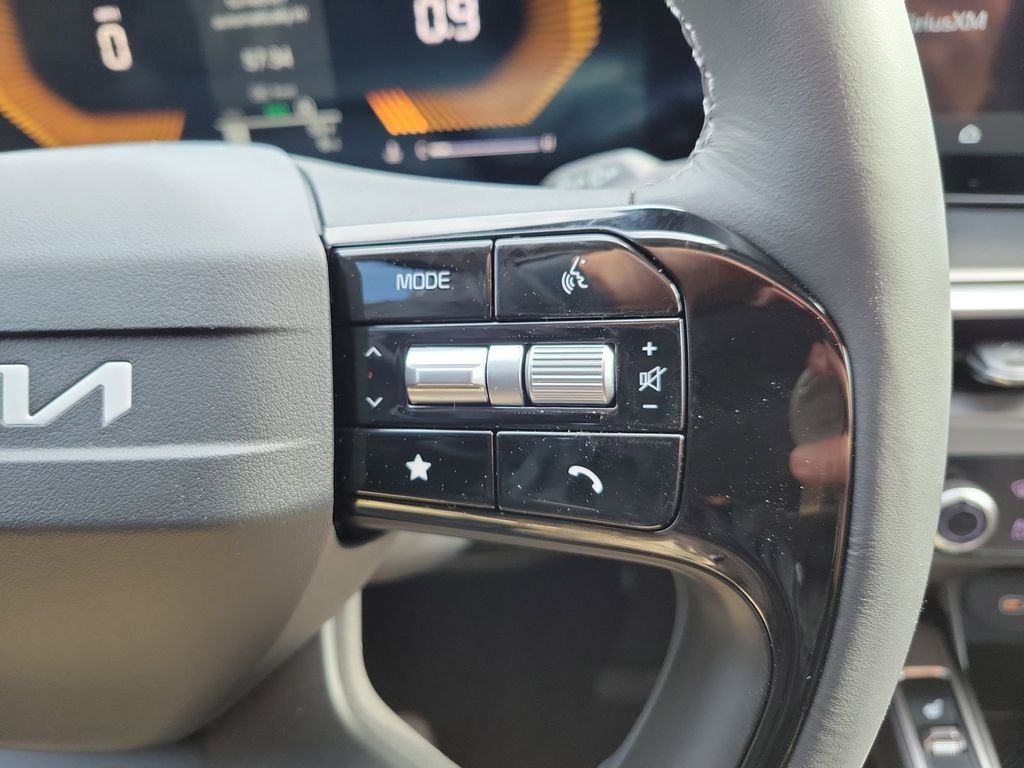 New 2026 Kia Sorento S w/ S Panoramic Sunroof Package FWD image 28