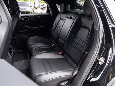 Certified 2023 Porsche Cayenne Turbo GT AWD/4WD image 35