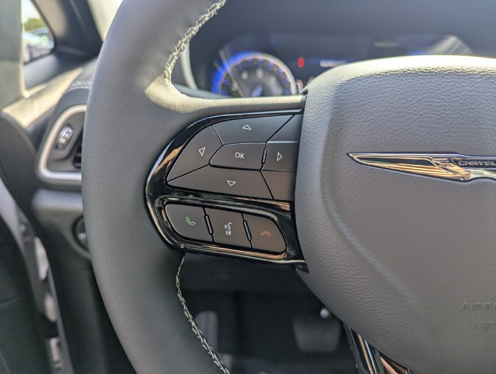 New 2026 Chrysler Pacifica Select w/ S Appearance Package FWD image 19