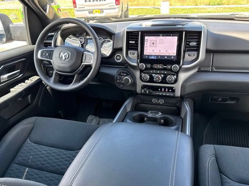 Used 2025 RAM 1500 Big Horn AWD/4WD image 16