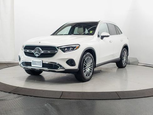 Certified 2026 Mercedes-Benz GLC 300 4MATIC image 3