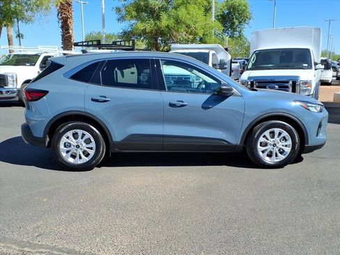 Certified 2023 Ford Escape Active image 3