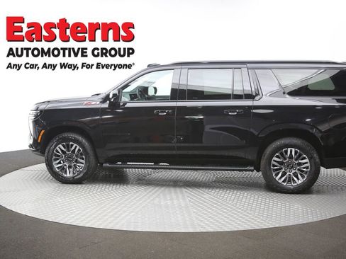 Used 2025 Chevrolet Suburban Z71 AWD/4WD image 64