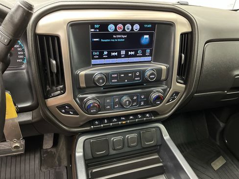 Used 2017 GMC Sierra 1500 Denali w/ Denali Ultimate Package AWD/4WD image 19