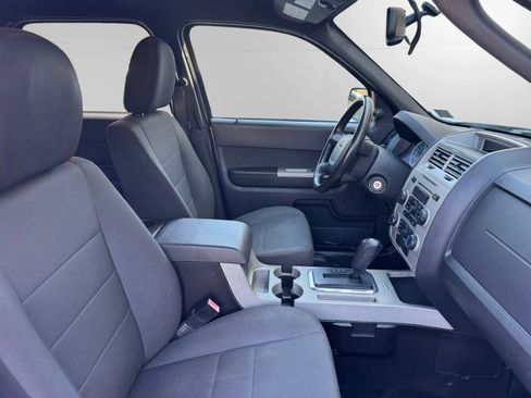 Used 2012 Ford Escape XLT image 17