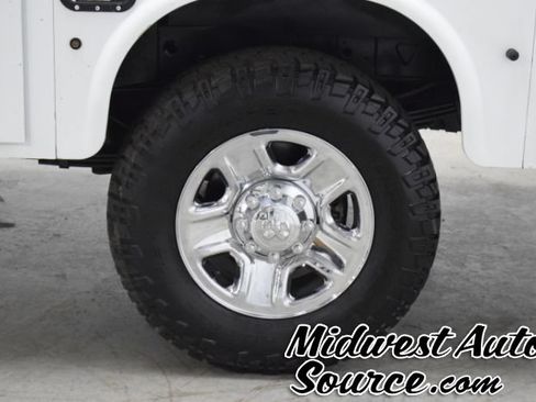 Used 2018 RAM 3500 Tradesman w/ Chrome Appearance Group AWD/4WD image 5