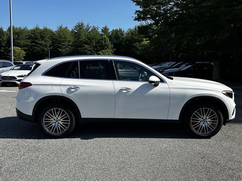 New 2026 Mercedes-Benz GLC 300 image 9