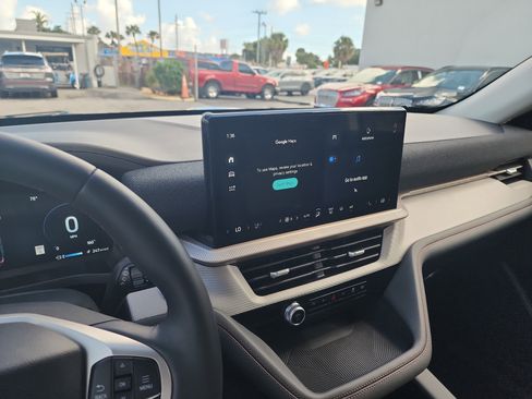 New 2025 Ford Explorer Active w/ Active Comfort Package image 38