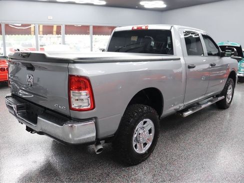 Used 2021 RAM 2500 Tradesman w/ Chrome Appearance Group AWD/4WD image 6