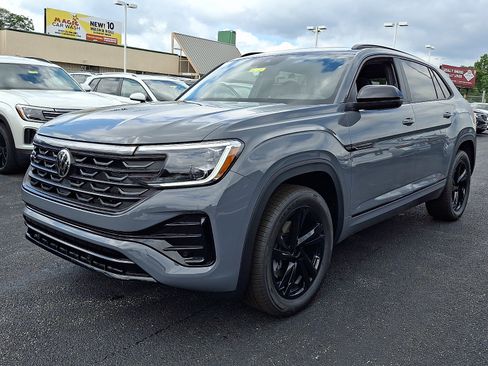 New 2026 Volkswagen Atlas Cross Sport SEL R-Line AWD/4WD image 2
