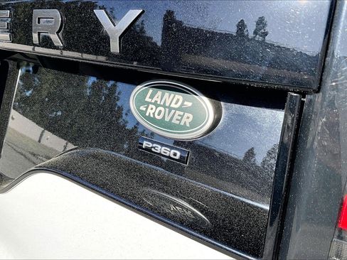 Used 2023 Land Rover Discovery HSE R-Dynamic image 32