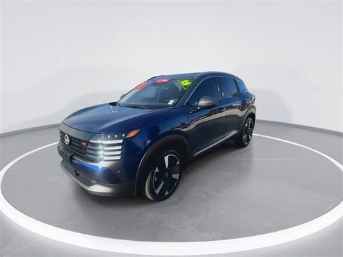 Certified 2025 Nissan Kicks SR w/ SR Premium Package image 4