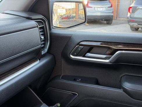 Used 2022 GMC Sierra 1500 Elevation w/ LPO, Elevation Black Package image 34