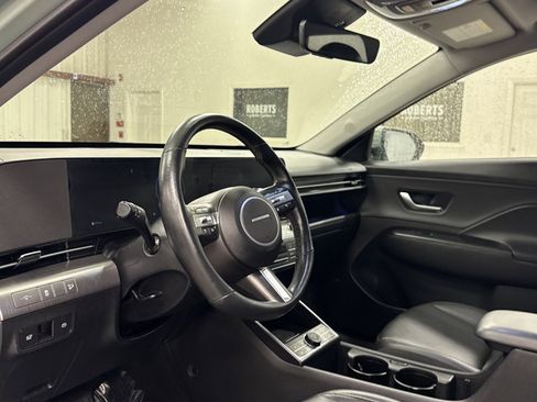 Used 2024 Hyundai Kona Limited image 6