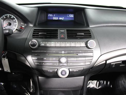 Used 2010 Honda Accord LX-P image 17