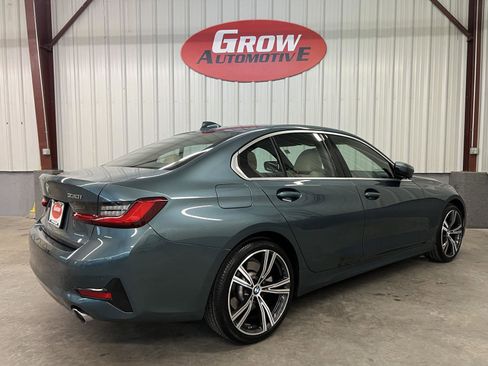Used 2021 BMW 330i xDrive Sedan w/ Convenience Package image 10
