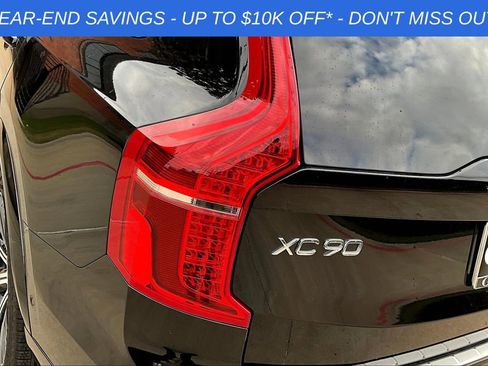 Used 2025 Volvo XC90 B6 Ultra w/ Protection Package Premier image 43