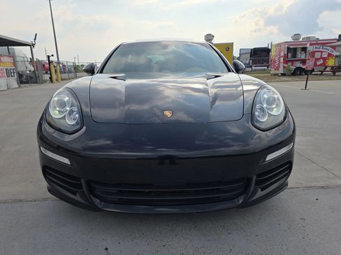 Used 2015 Porsche Panamera 4 image 5
