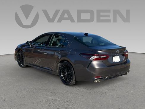 Used 2022 Toyota Camry XSE image 22