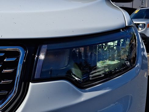 Used 2024 Jeep Compass Limited AWD/4WD image 9